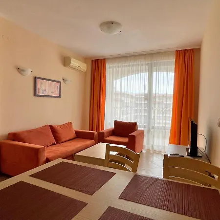 Royal Sun - Private - Bsr - 1 Apartman Napospart